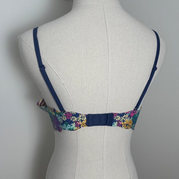 NWOT Victoria's Secret Very Sexy Push-Up Bra, size 36A - Picture 3 of 6